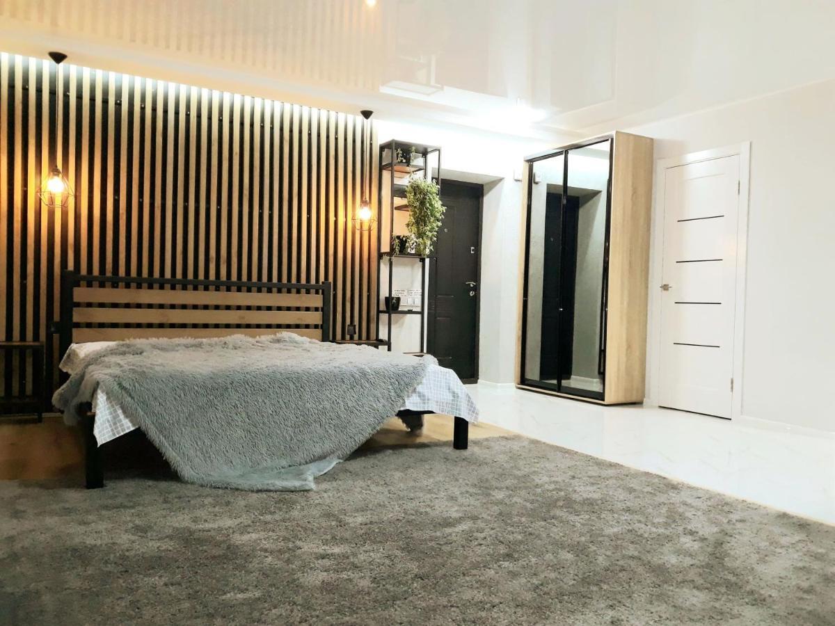 Apartment on Karla Marksa Avenue Kryvyi Rih Dış mekan fotoğraf